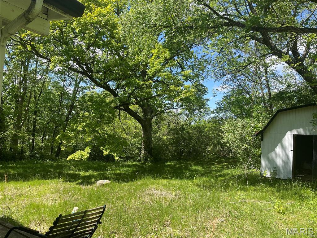 1925 W Woodbine Ave Property Photo 3