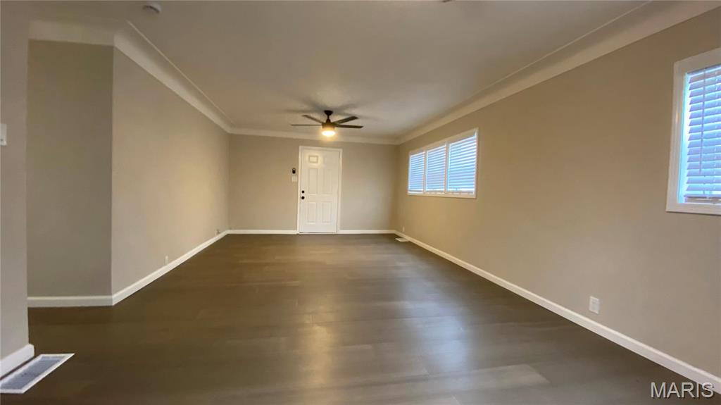 304 S Hickory Street Property Photo 6
