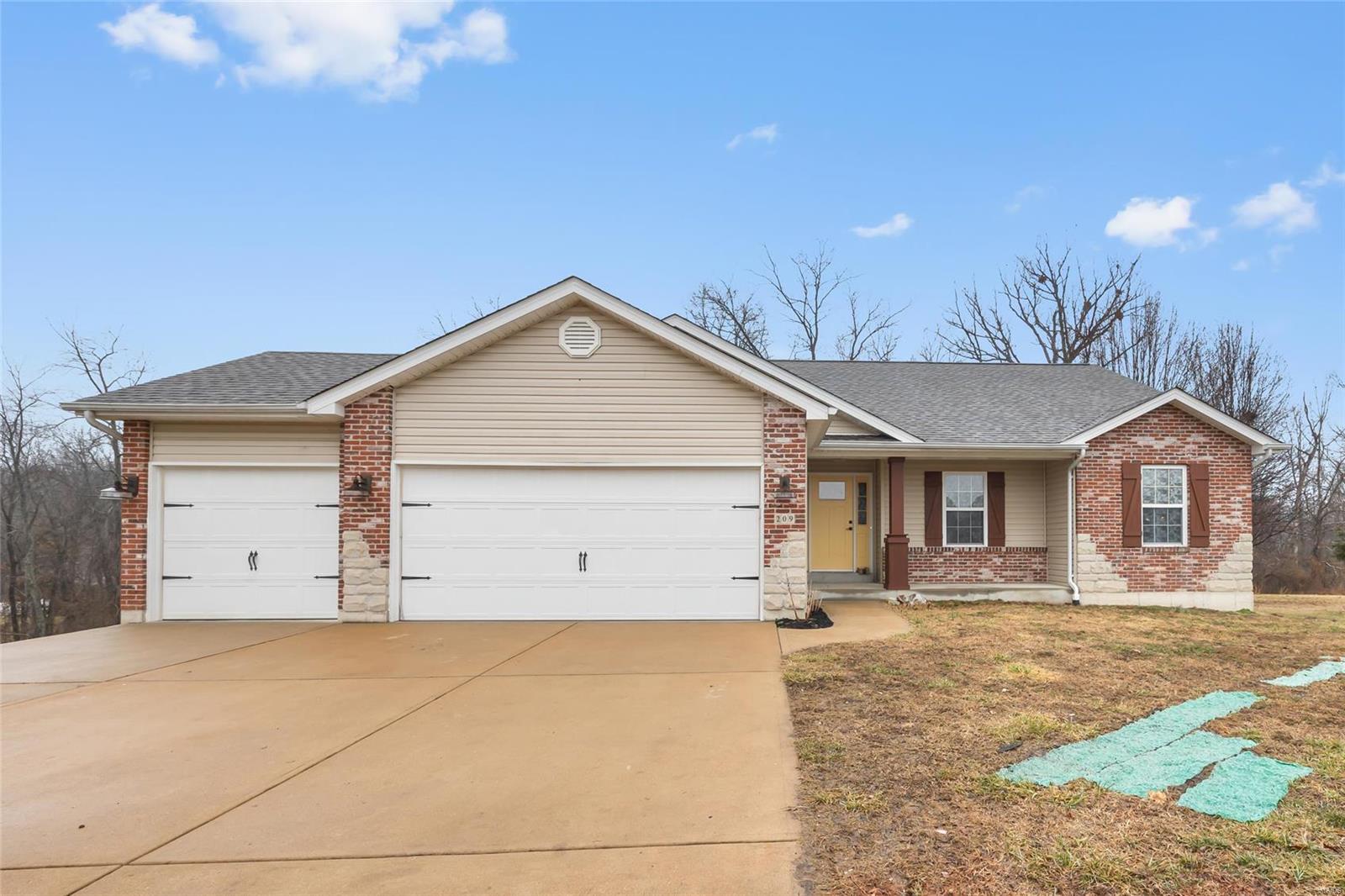 209 Hartland Court Property Photo