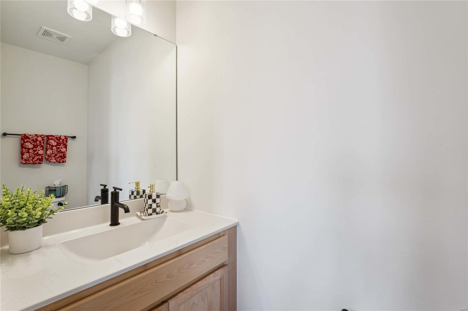 5341 Lakepath Way Property Photo 15