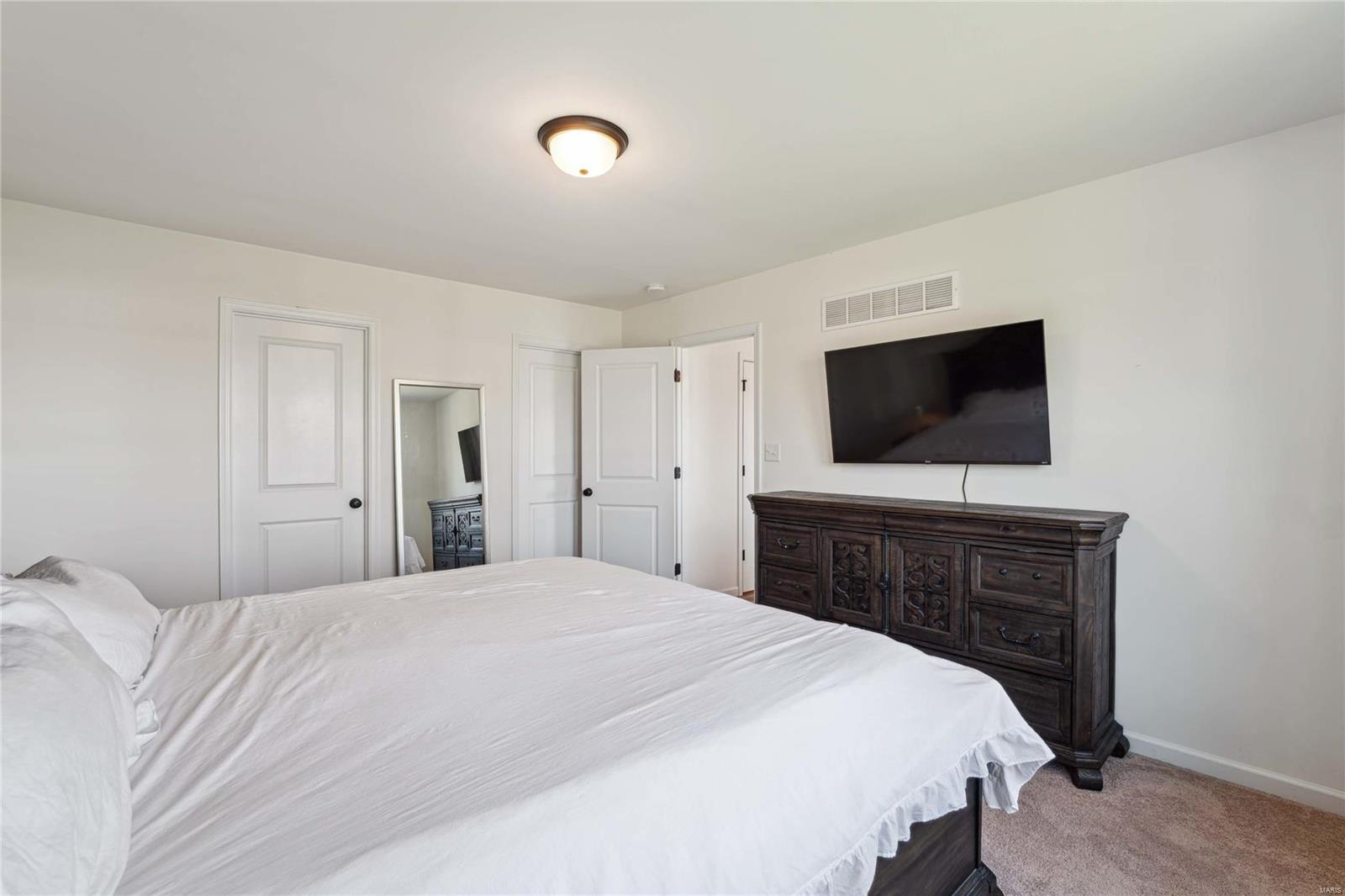 5341 Lakepath Way Property Photo 17