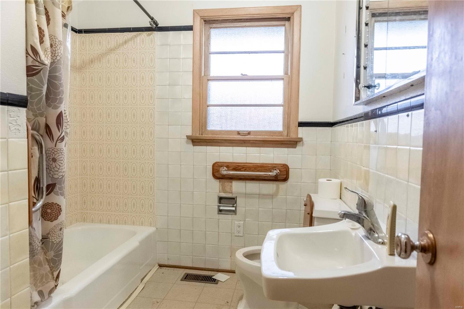 18944 Saint Albans Road Property Photo 27