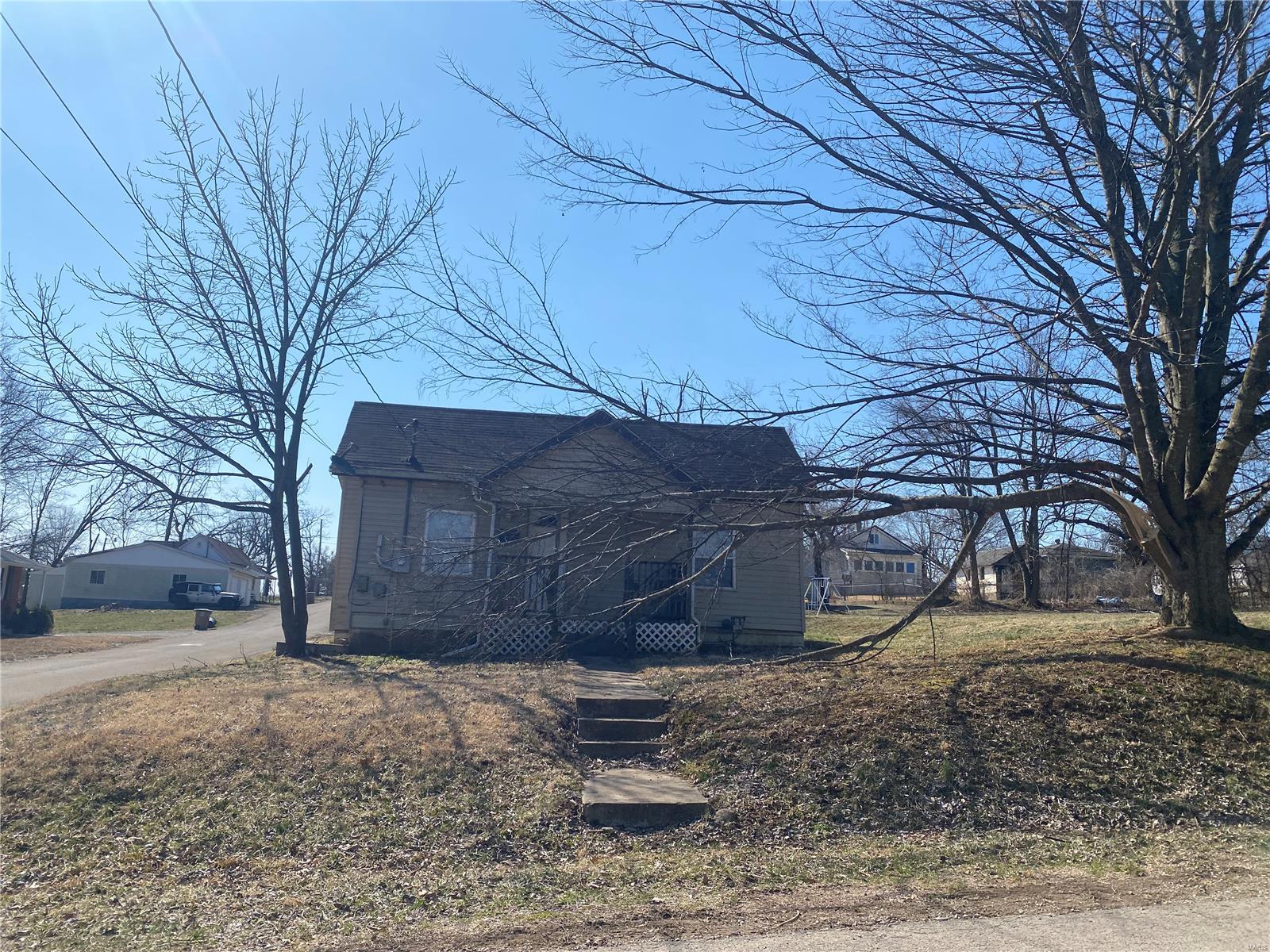 519 Albert Street Property Photo