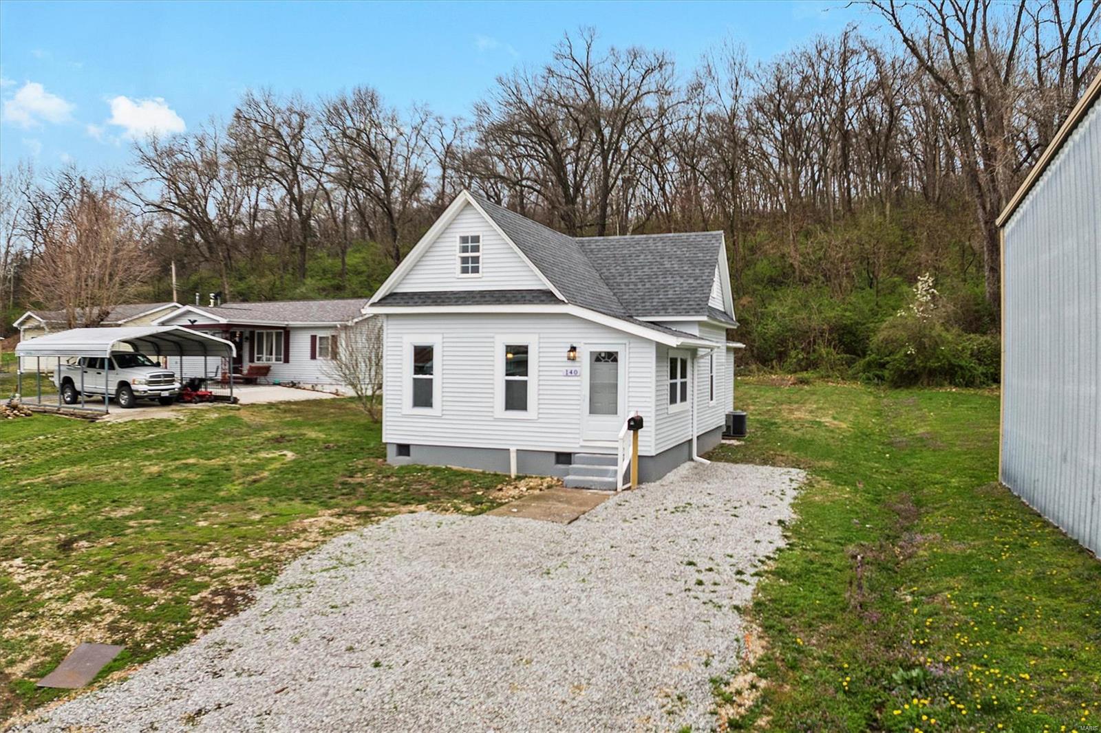 140 Pershing Avenue Property Photo