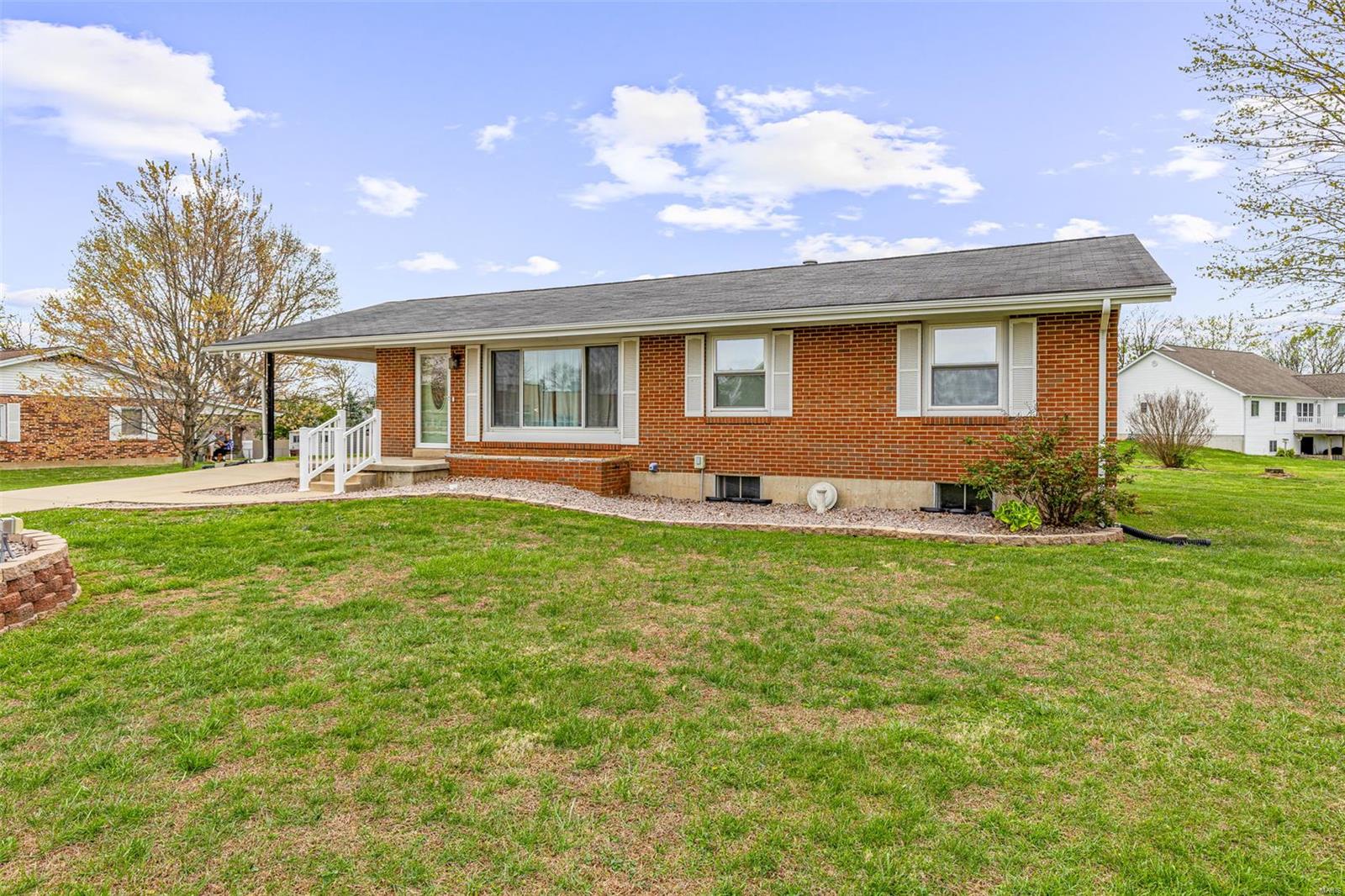 18 Summit Drive Property Photo