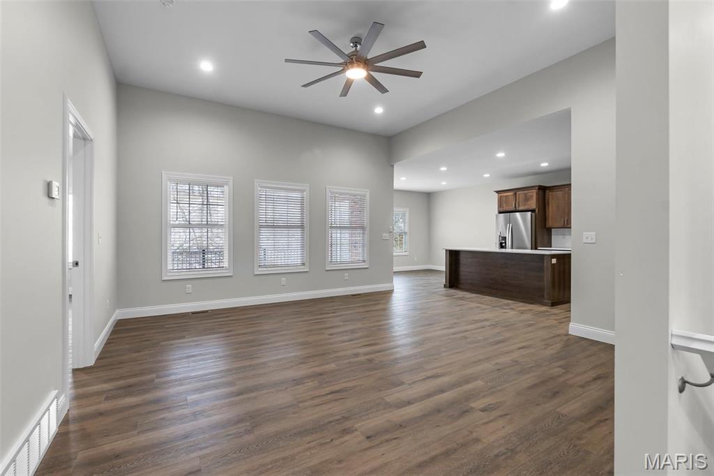 12 Creekside Way Property Photo 3