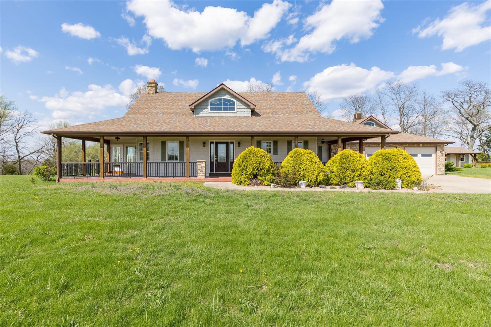 328 Grandview Drive Property Photo