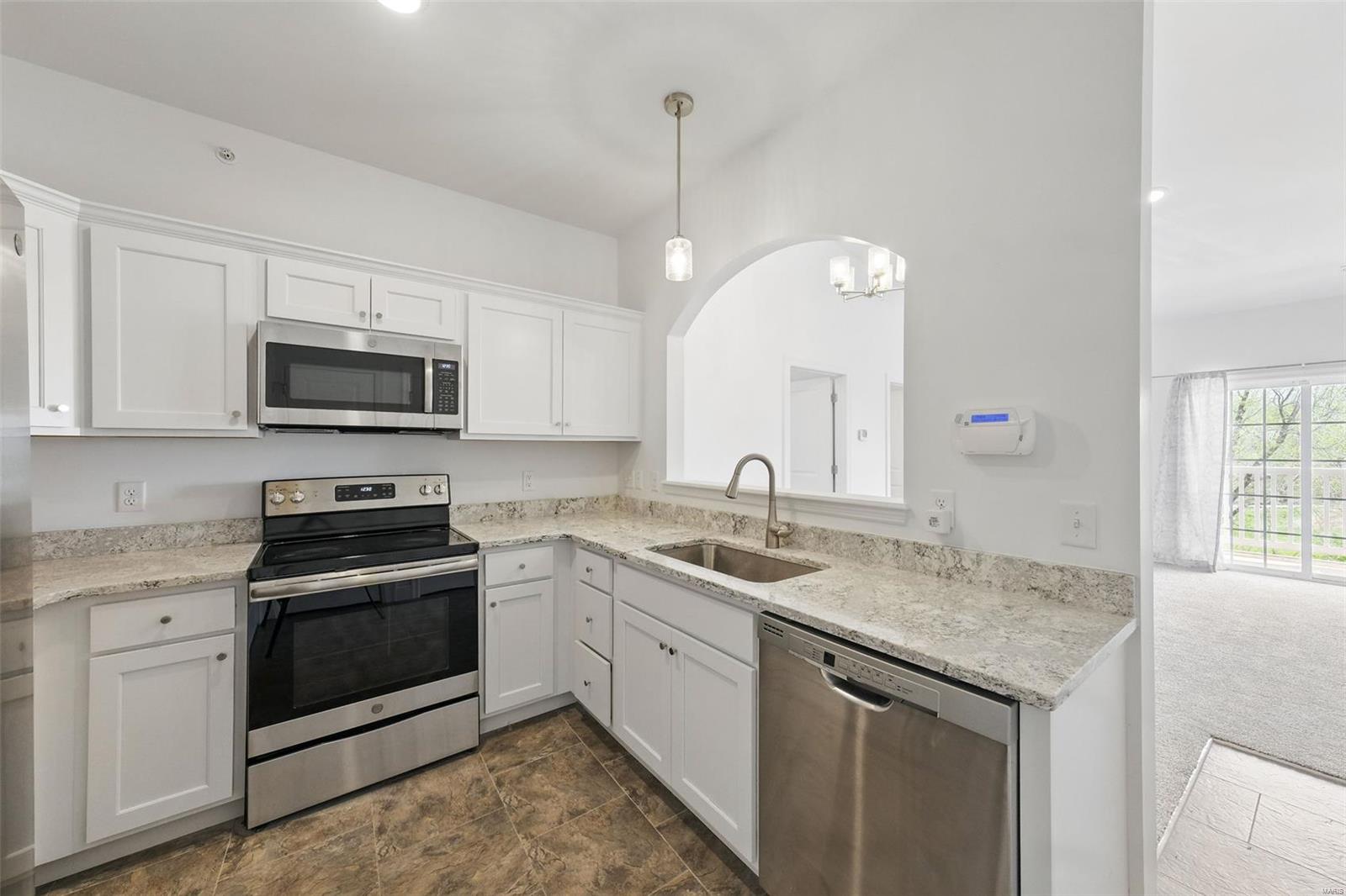 6401 Brookfield Court Drive 207 Property Photo 10