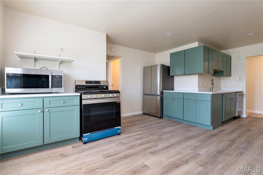 2938 Oregon Avenue Property Photo 8
