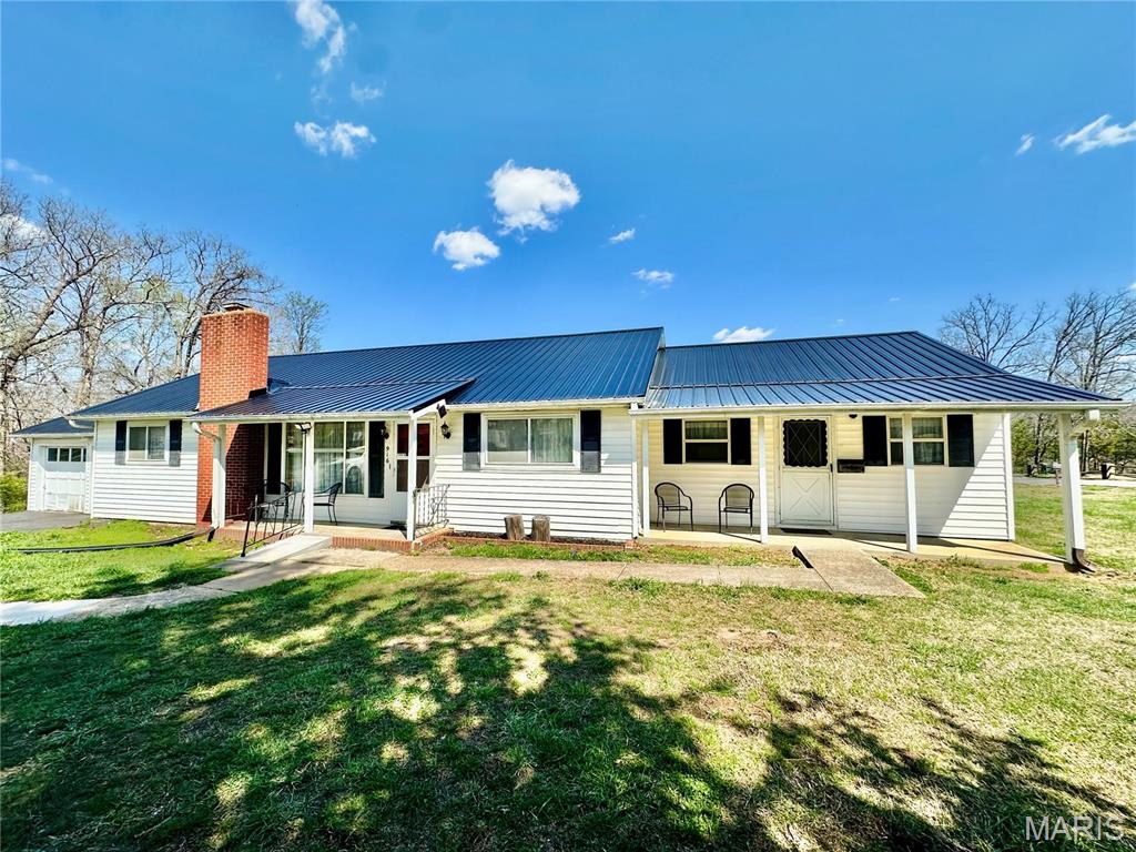 916 Sommerfield Drive Property Photo 1