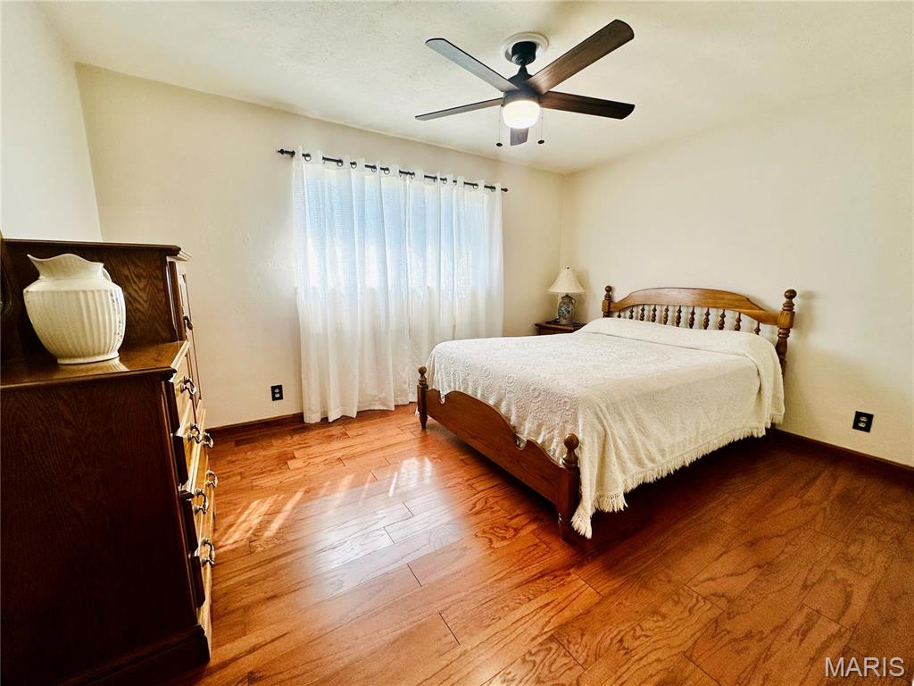 916 Sommerfield Drive Property Photo 12