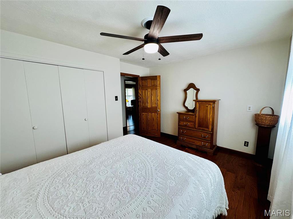916 Sommerfield Drive Property Photo 13