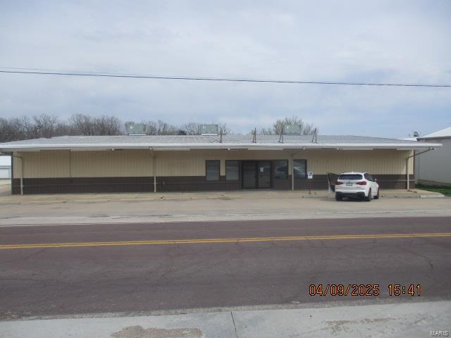 312 S Bernhardt Avenue Property Photo