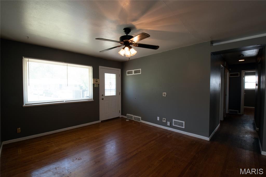 135 Dundee Circle Property Photo 5