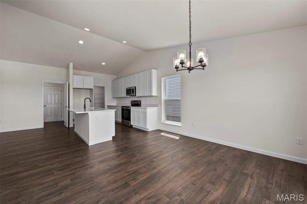 700 Switchgrass Drive Property Photo 7
