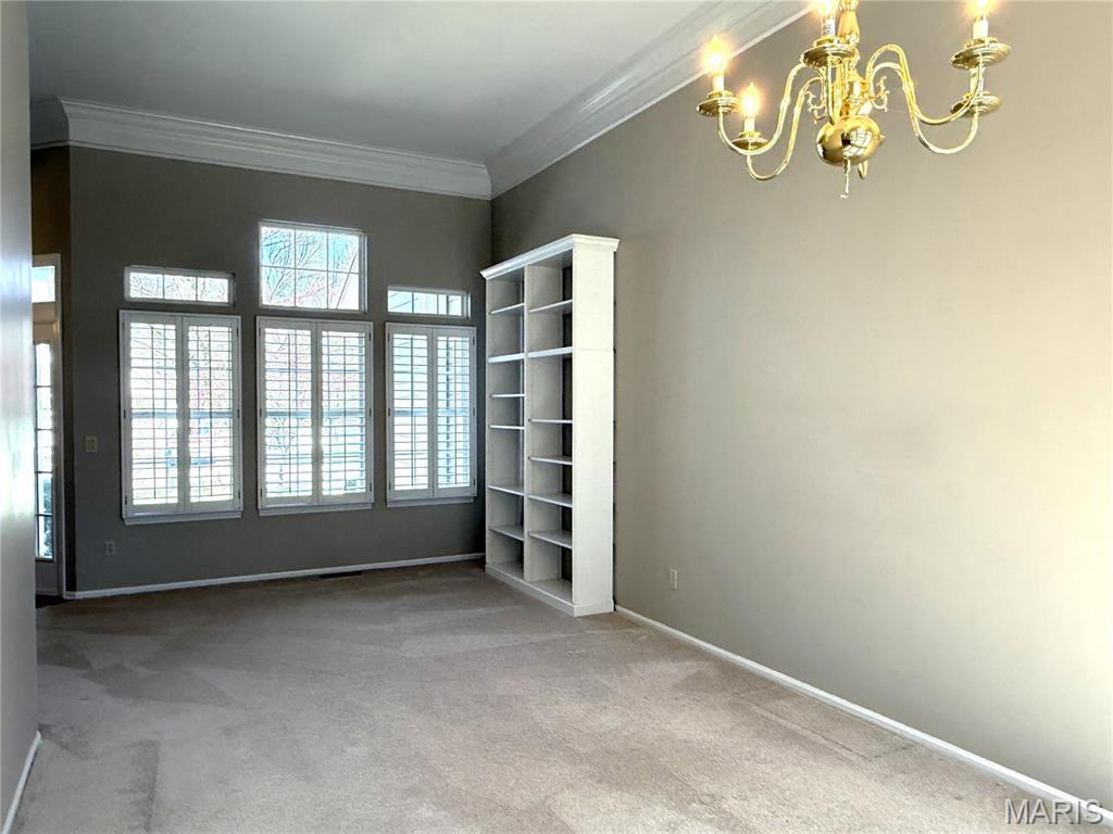 111 Chesterfield Bluffs Drive Property Photo 5