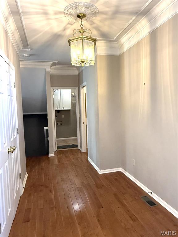 111 Chesterfield Bluffs Drive Property Photo 6