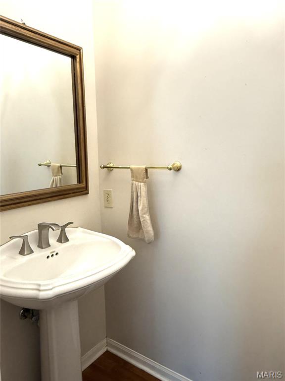 111 Chesterfield Bluffs Drive Property Photo 7