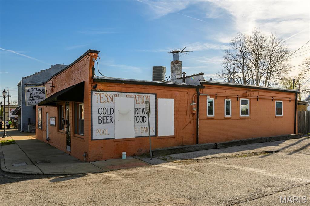 7926 S Broadway Property Photo 2