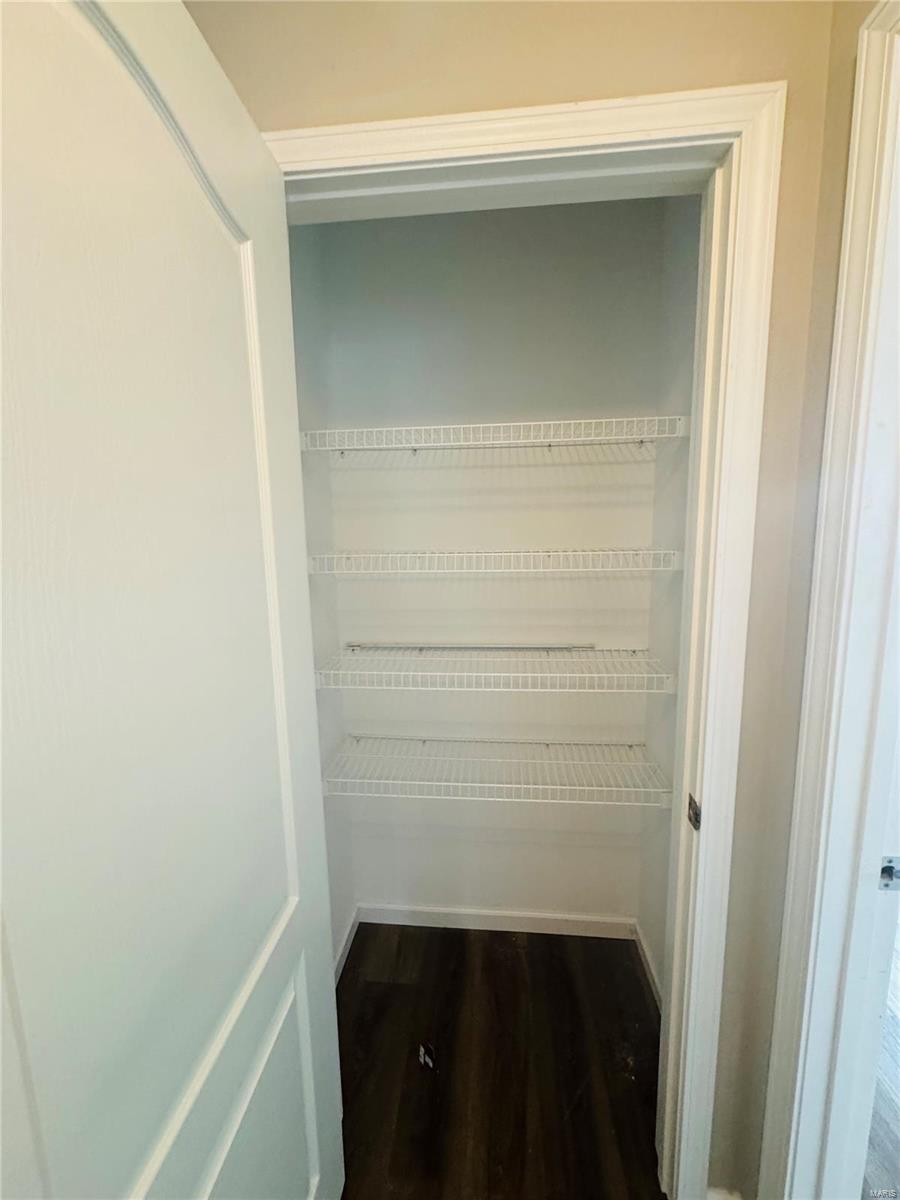 102 S Columbus Street Property Photo 16