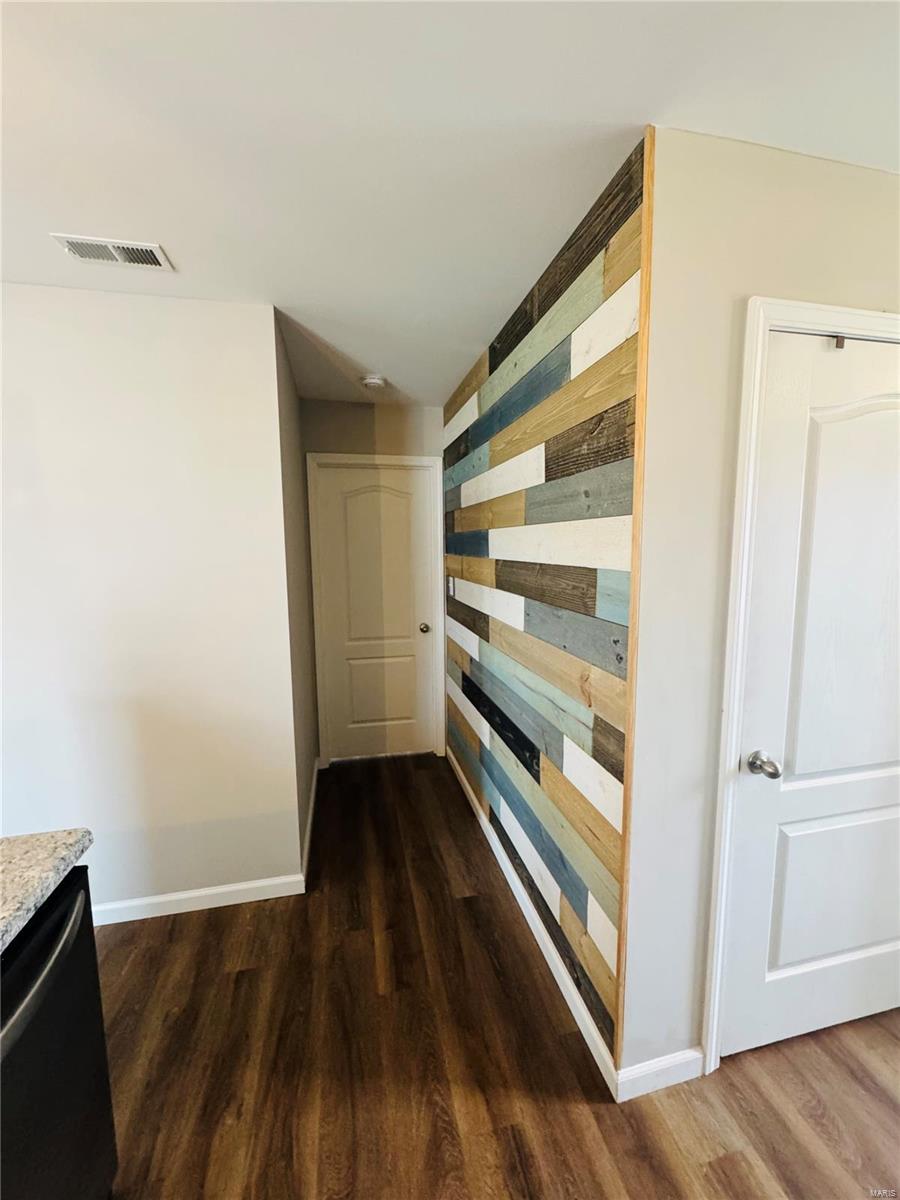 102 S Columbus Street Property Photo 24