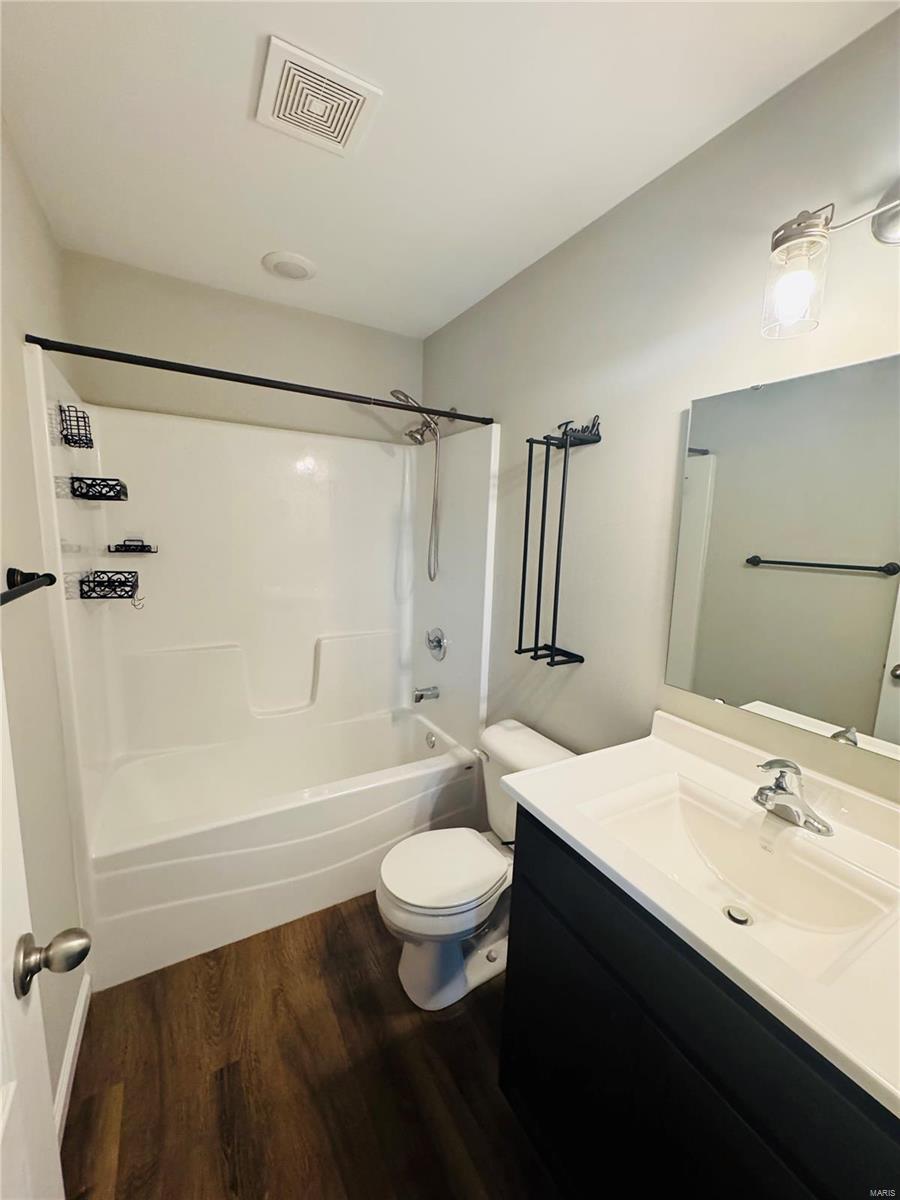 102 S Columbus Street Property Photo 28