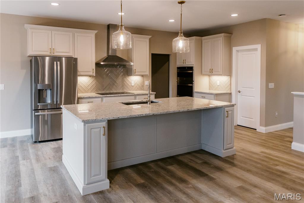 5334 Tesson Court Property Photo 10