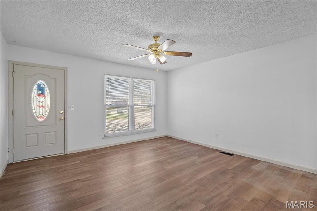 807 Estate Drive Property Photo 7