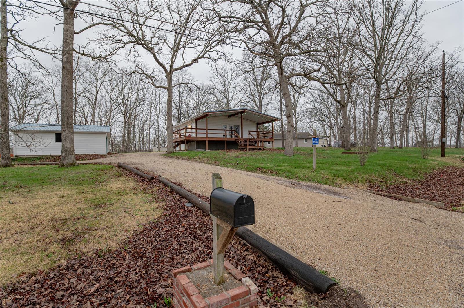 777 Squaw Road Property Photo