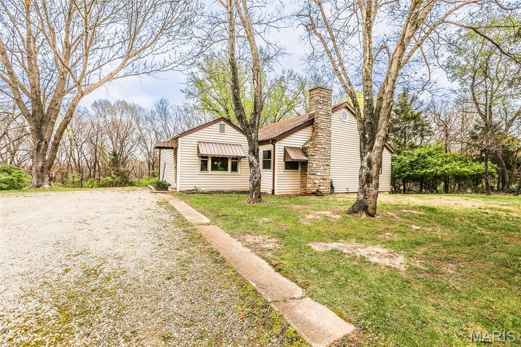 1350 Hillsboro Road Property Photo 2