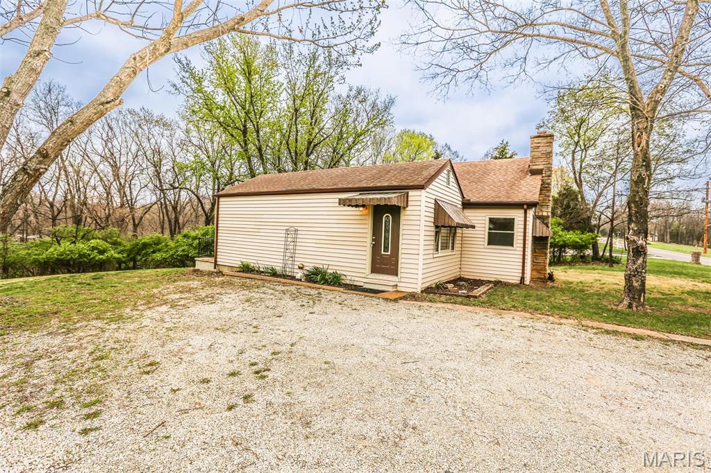 1350 Hillsboro Road Property Photo 5