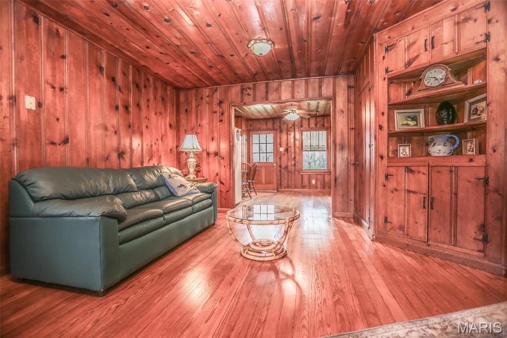 1350 Hillsboro Road Property Photo 10