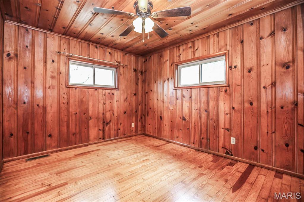 1350 Hillsboro Road Property Photo 18