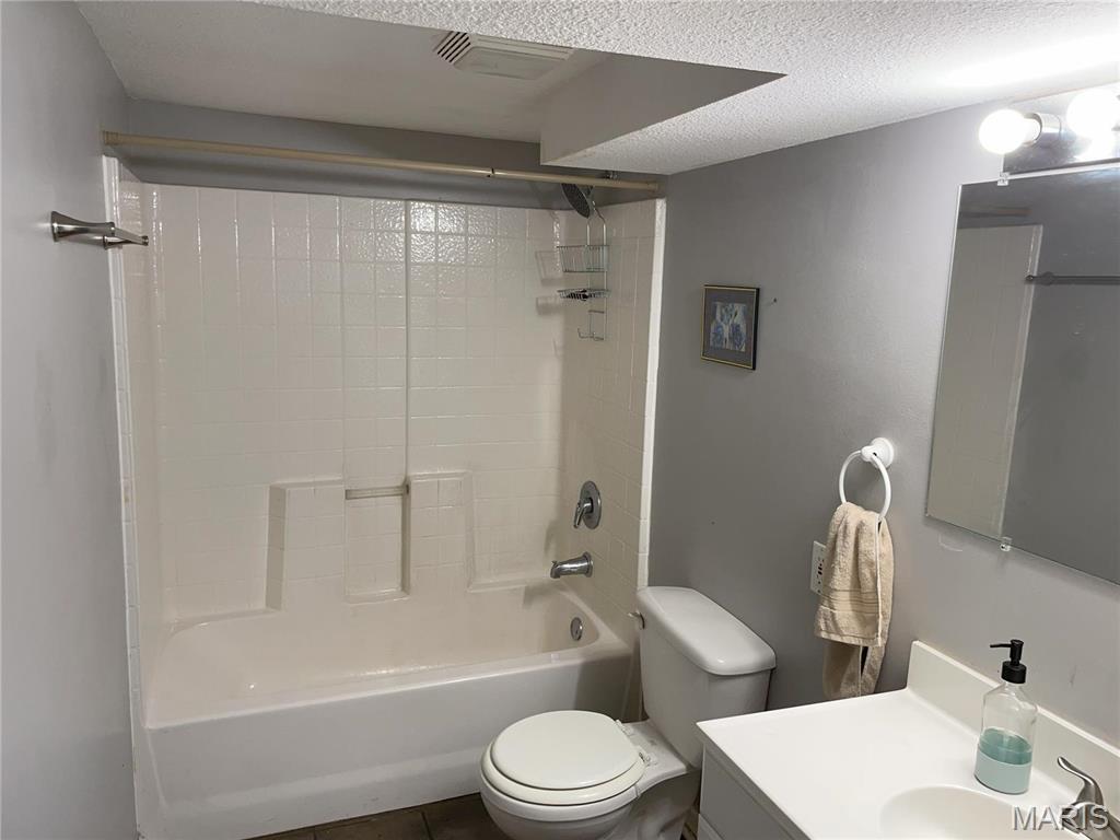 540 Hickory Hollow Lane Property Photo 17