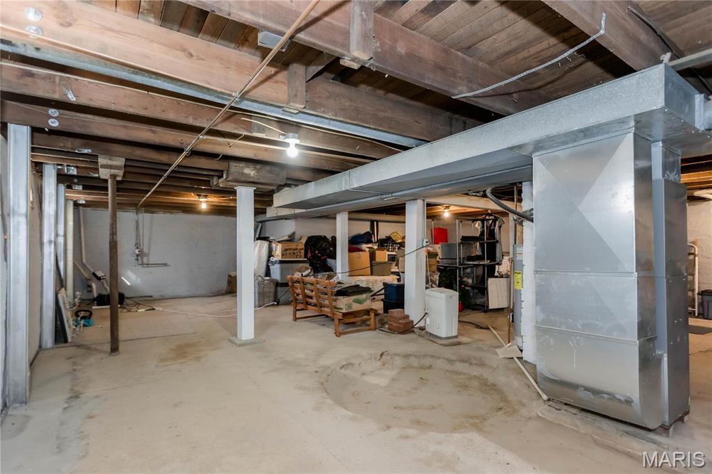911 Highland Street Property Photo 36