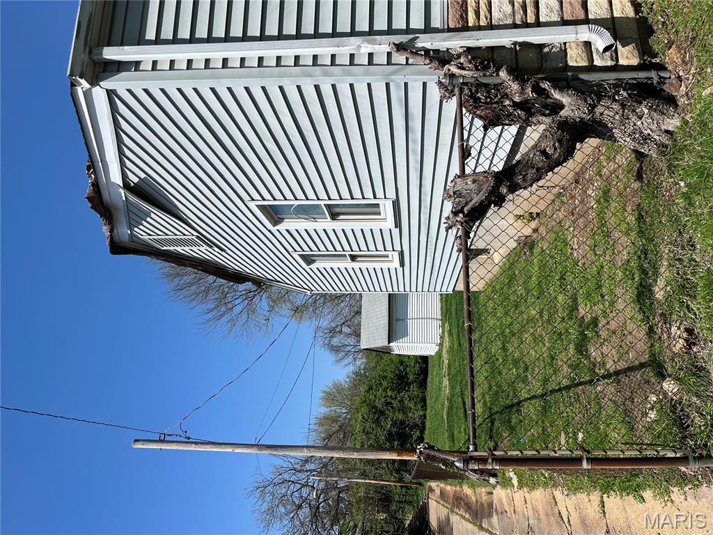 1821 Northfield Drive Property Photo 2