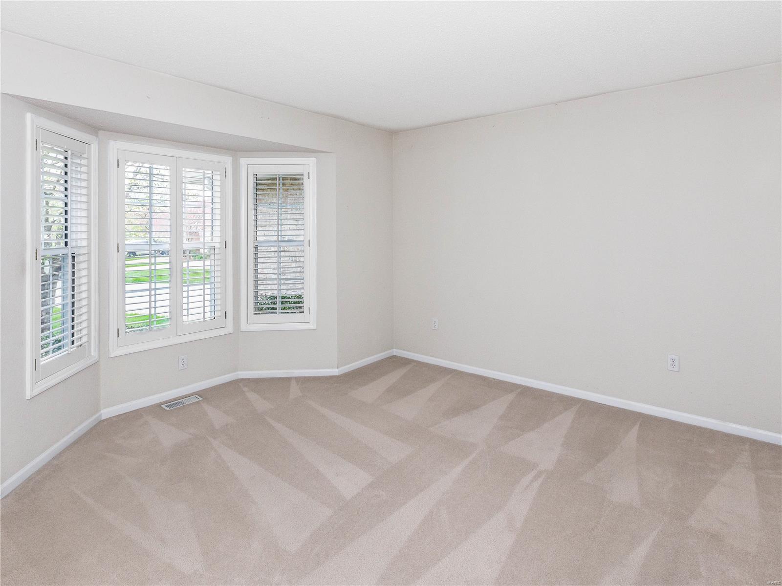 38 Kingston Road Property Photo 6