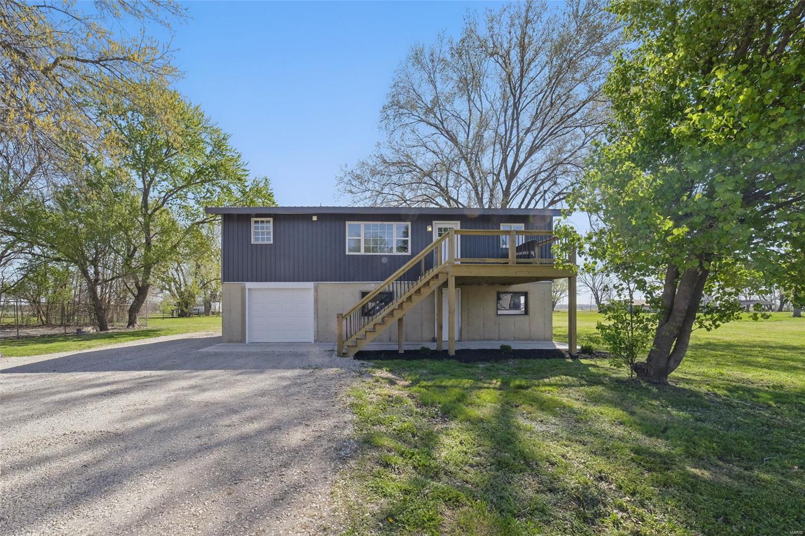 908 Railroad Avenue Property Photo