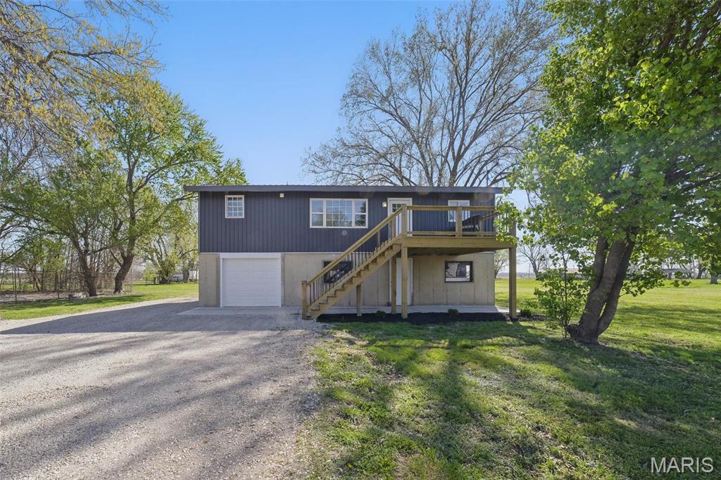 908 Railroad Avenue Property Photo 1