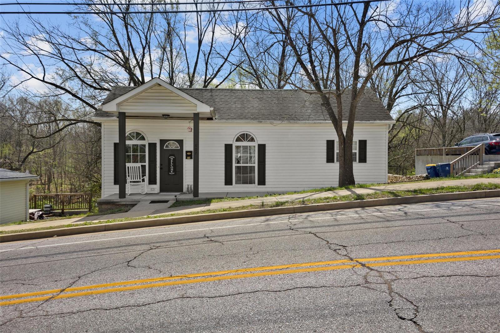 807 Boyd Street Property Photo