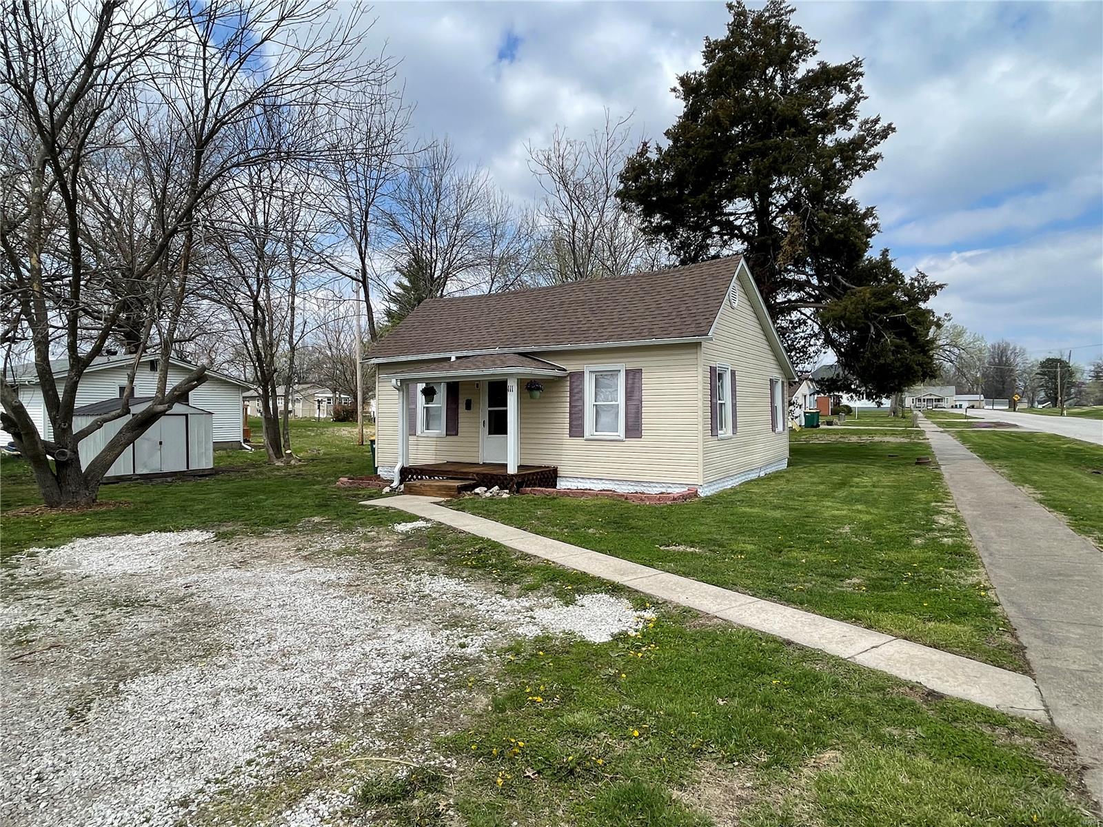111 Mckay Street Property Photo