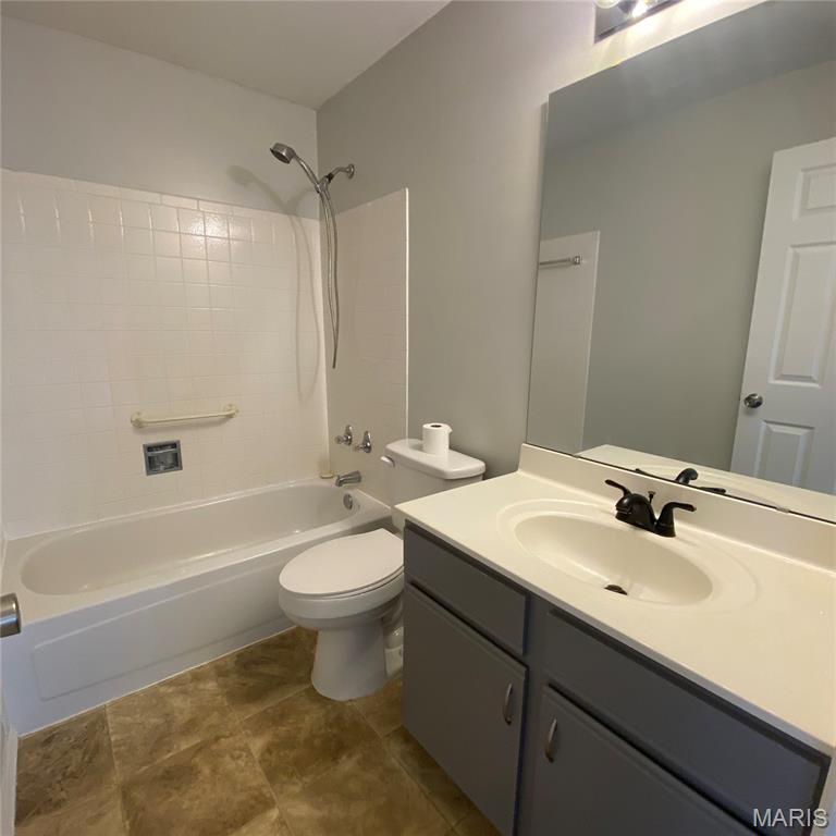 1310 Crossings Court B Property Photo 9