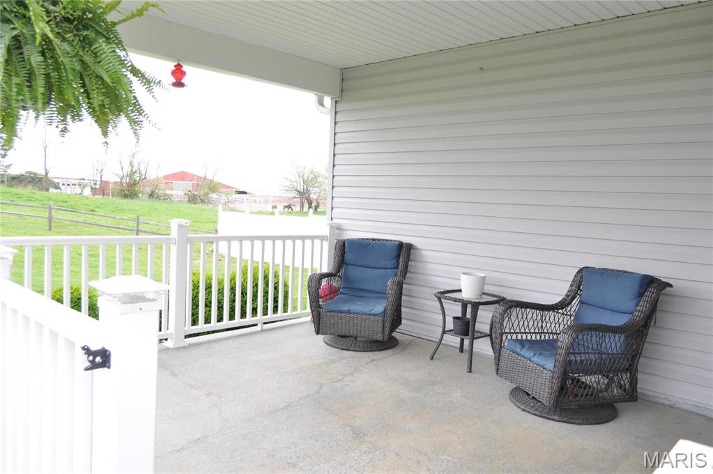 869 Destiny Drive Property Photo 7