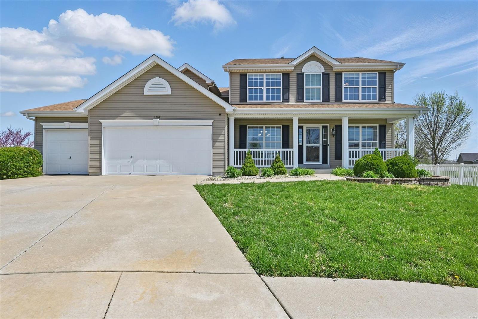 1102 Duxbury Lane Property Photo