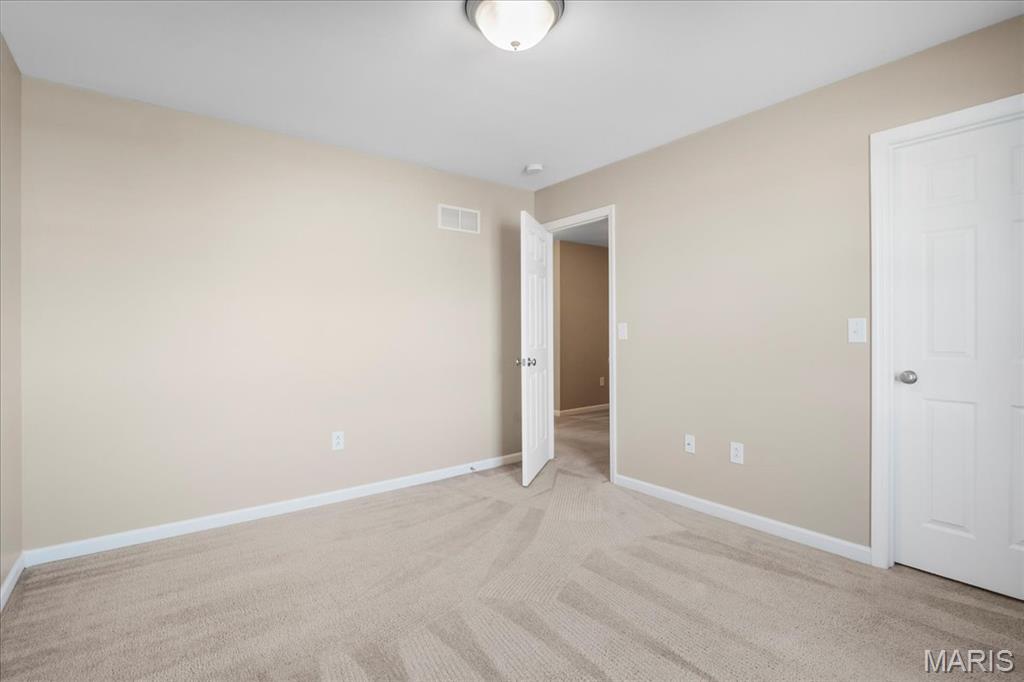 2601 Crimson View Drive Property Photo 23