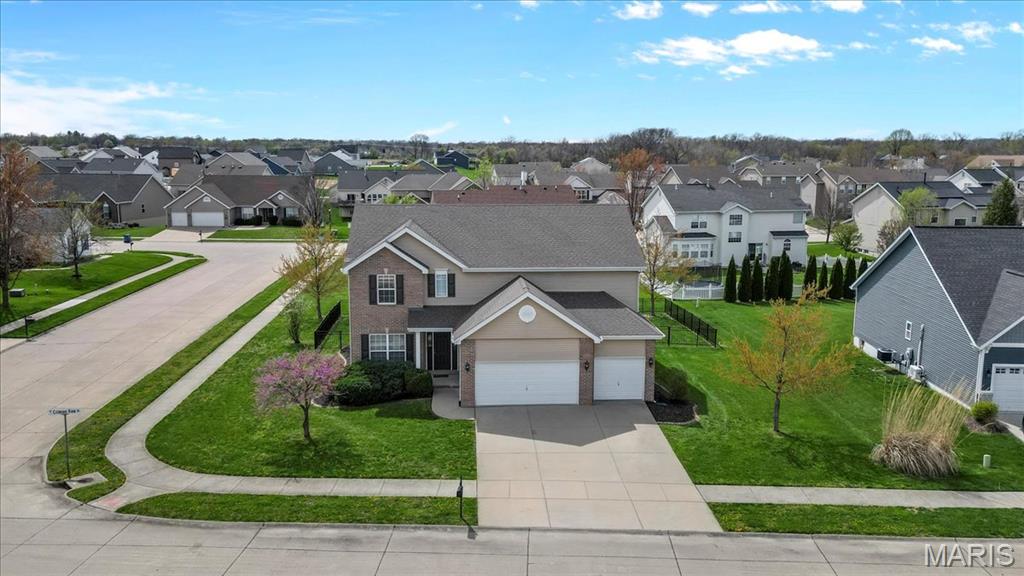 2601 Crimson View Drive Property Photo 46