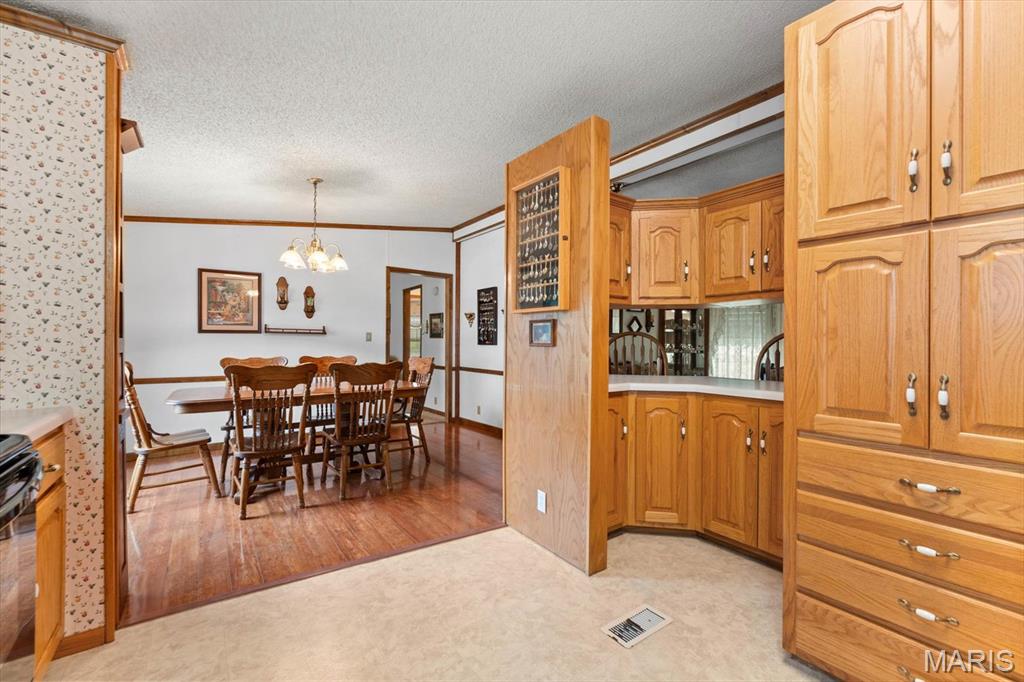 6421 Kaskaskia Road Property Photo 23