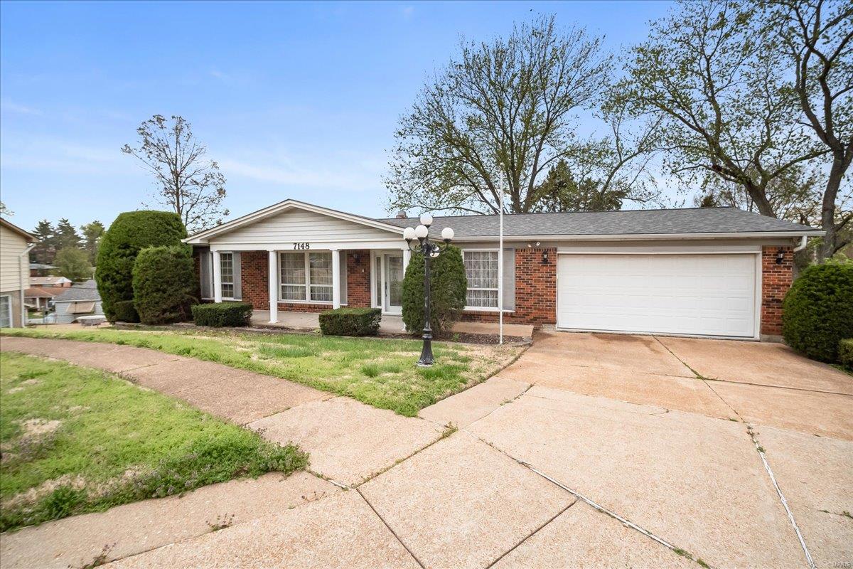 7148 Hollymont Drive Property Photo