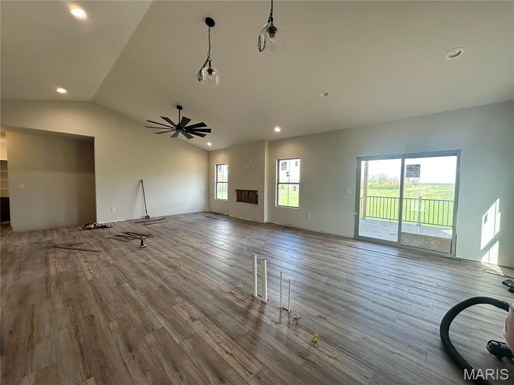 624 Glendale Drive Property Photo 2