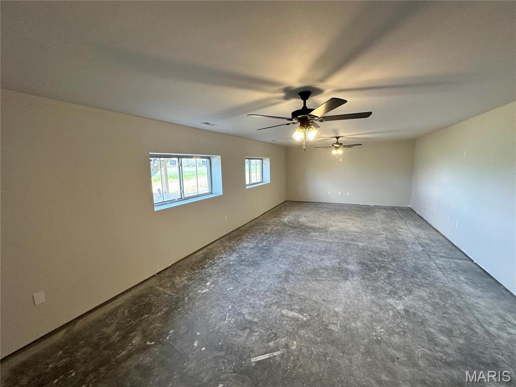 624 Glendale Drive Property Photo 5